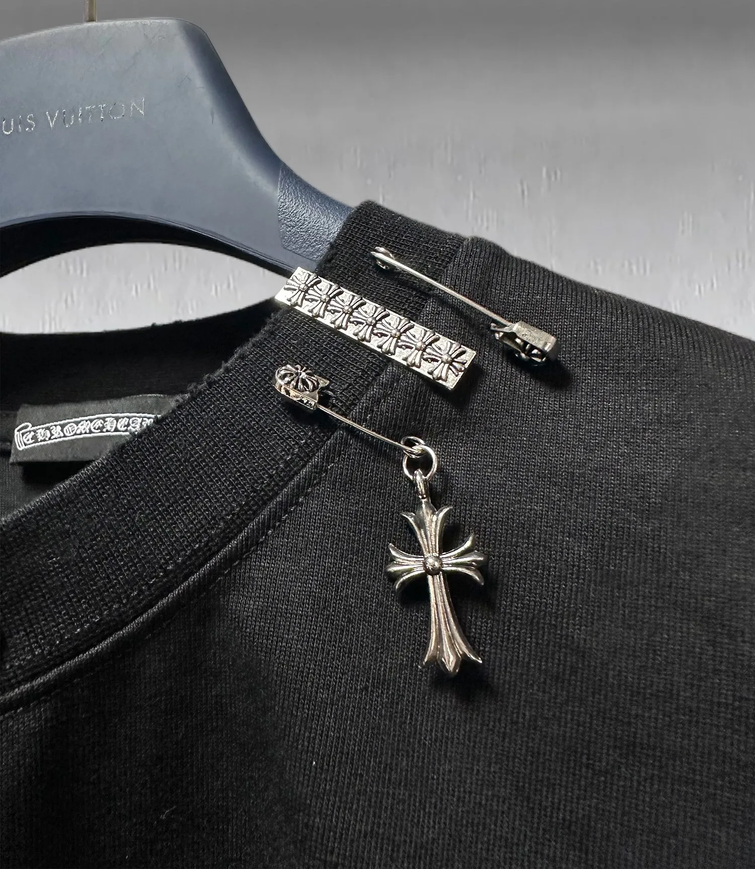 Quality CH New Arrival 🤙🤙🤙 Same Style Sizes：XS-L ：Black White Blue